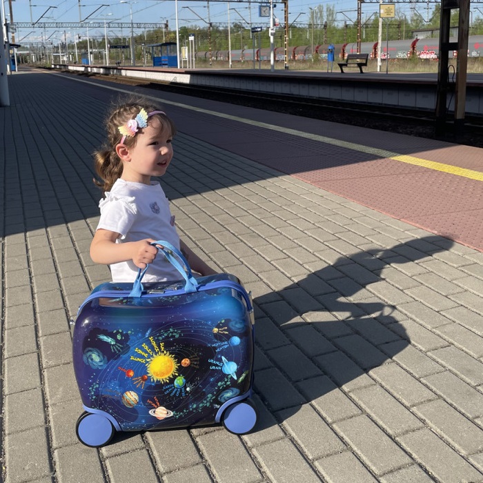 Ride-on suitcase for kids Cosmos